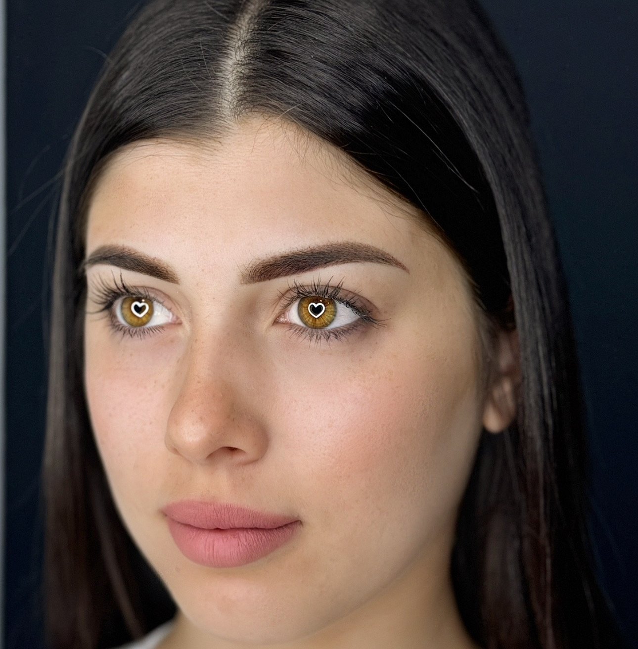 Soft, powdered, long-lasting brows